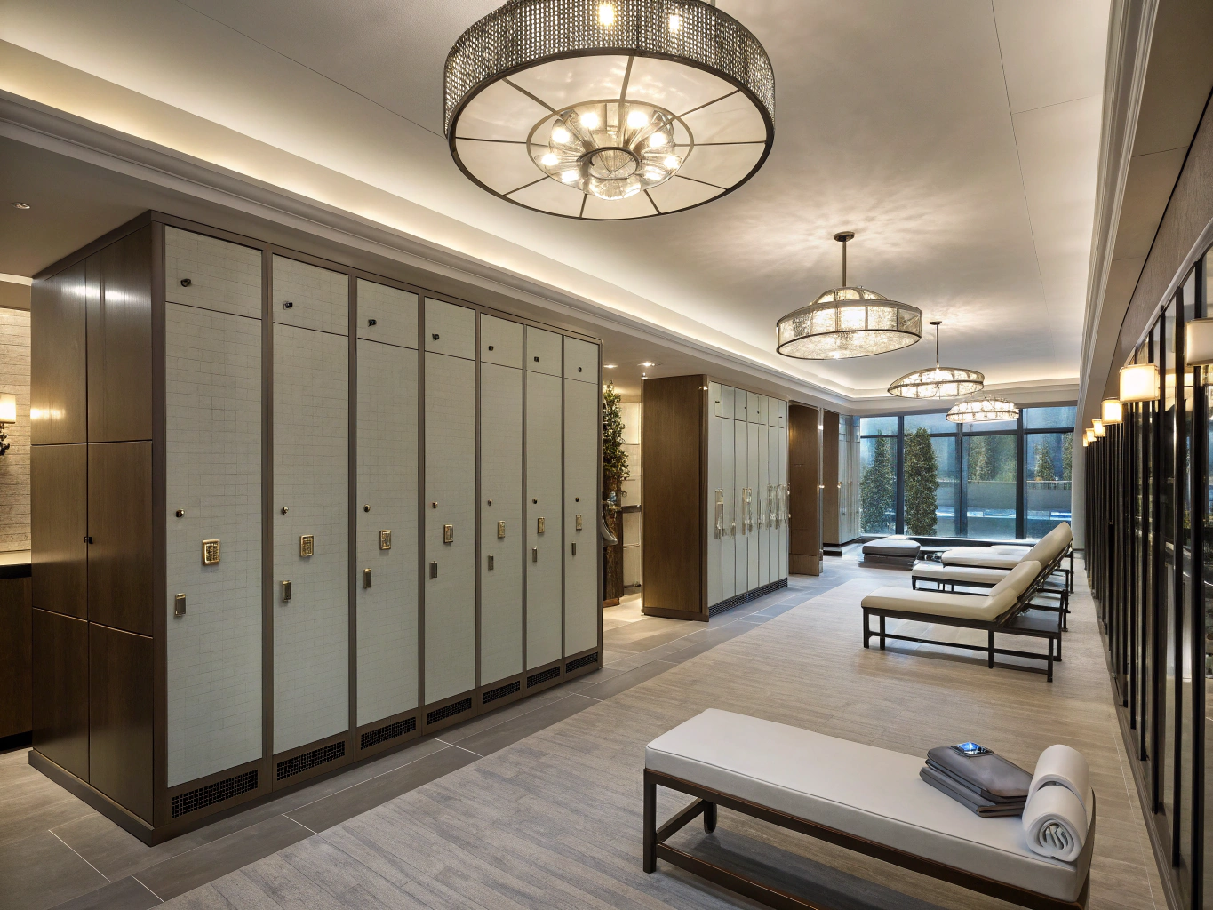 Exklusive Umkleideräume mit hochwertigem Wellness-Finish